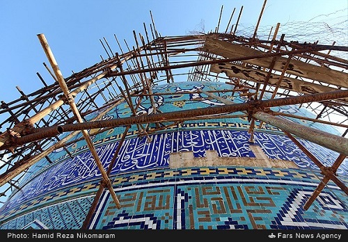 مدرسه چهارباغ اصفهان در معرض نابودی***** لطفا خلاصه خبر چک شود
