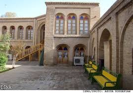 خانه آخوند ابو، تجلی هنر معماری در لرستان