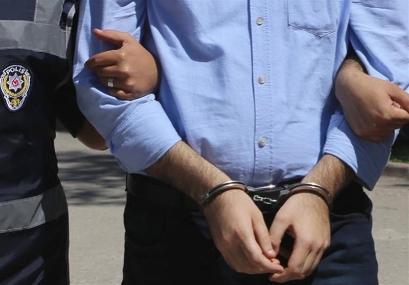 شهردار و هفت کارمند شهرداری زابل به جرم فساد مالی دستگیر شدند