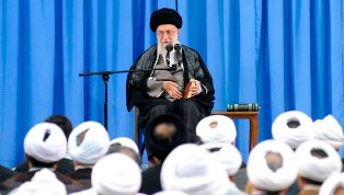 چهره واقعی رهبری