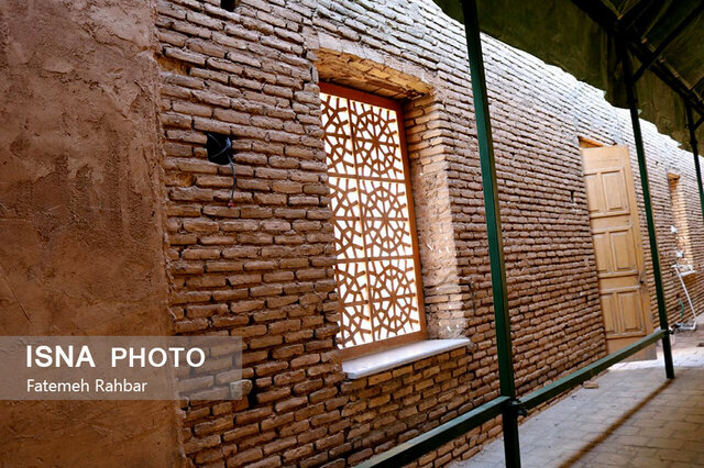 مسجد جامع یزد در بند سازه‌های ناهمگون!