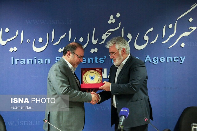 رئیس دانشگاه آزاد اسلامی از خبرگزاری دانشجویان ایران «ایسنا» بازدید کرد