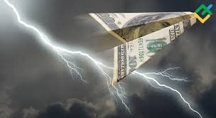 نمره مردودی توفان پاییزی دلار به همتی
