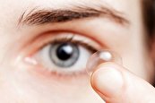 خطر انتقال ویروس کرونا با لنزهای چشمی