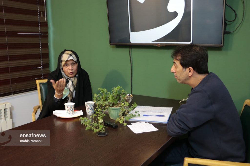 مصاحبه با فائزه هاشمی، از رویکردهای سیاسی تا انتخابات ۱۴۰۰