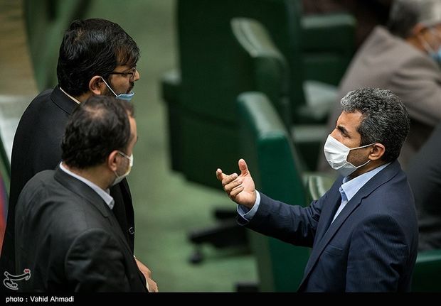 چهره نمایندگان مجلس زیر ماسک+ تصاویر