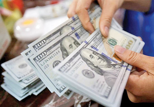 دلیل پرواز قیمت دلار اطراف ۲۰ هزار تومان چیست؟