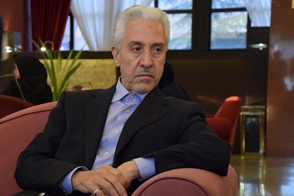 پول بدهید، یک روزه دکتر شوید! پول بدهید، یک روزه دکتر شوید!