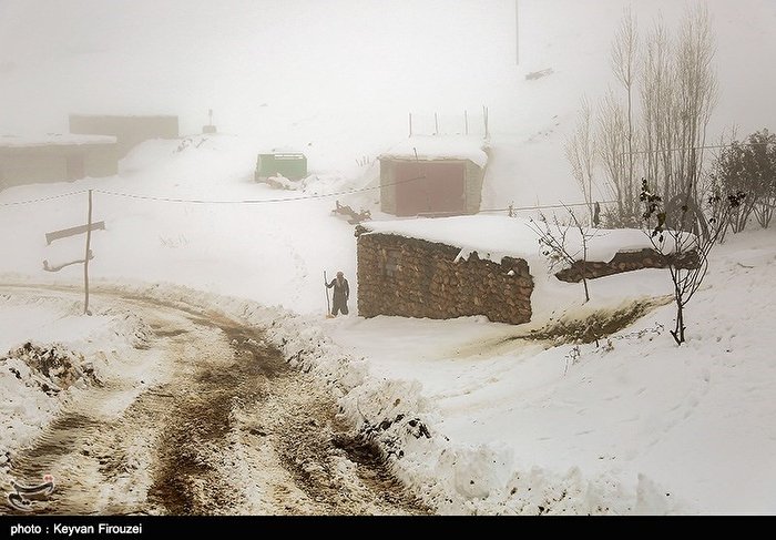بارش برف در روستای مَودی -کردستان