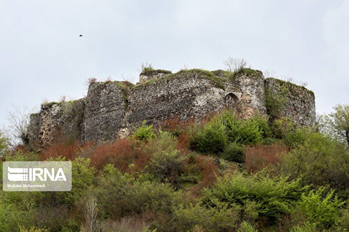 قلعه لیسار از یاد رفته‌ای هزار ساله‎