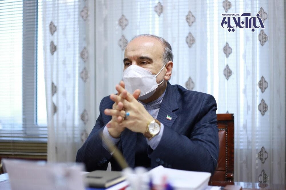 اجازه ندادند یا عرضه نداشتی آقای سلطانی فر! اجازه ندادند یا عرضه نداشتی آقای سلطانی فر!