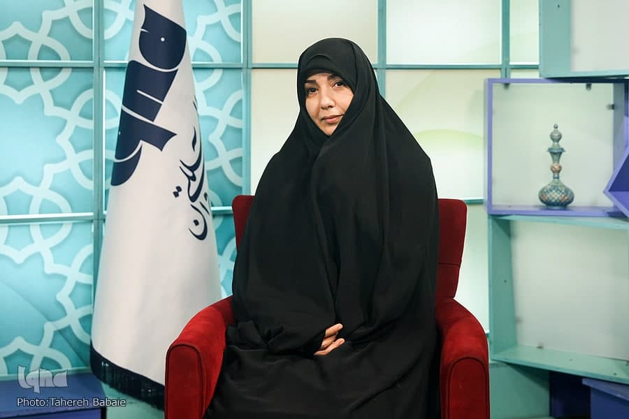 سرتقی فائزه هاشمی یا دعوای محسن رضایی؟ سرتقی فائزه هاشمی یا دعوای محسن رضایی؟