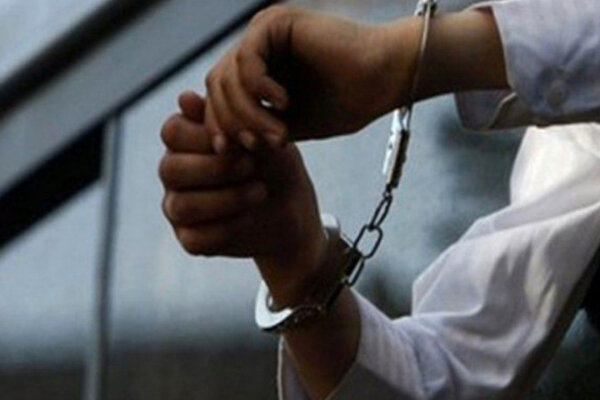 یکی از مدیران دولتی توسط سربازان گمنام امام زمان (عج) بازداشت شد
