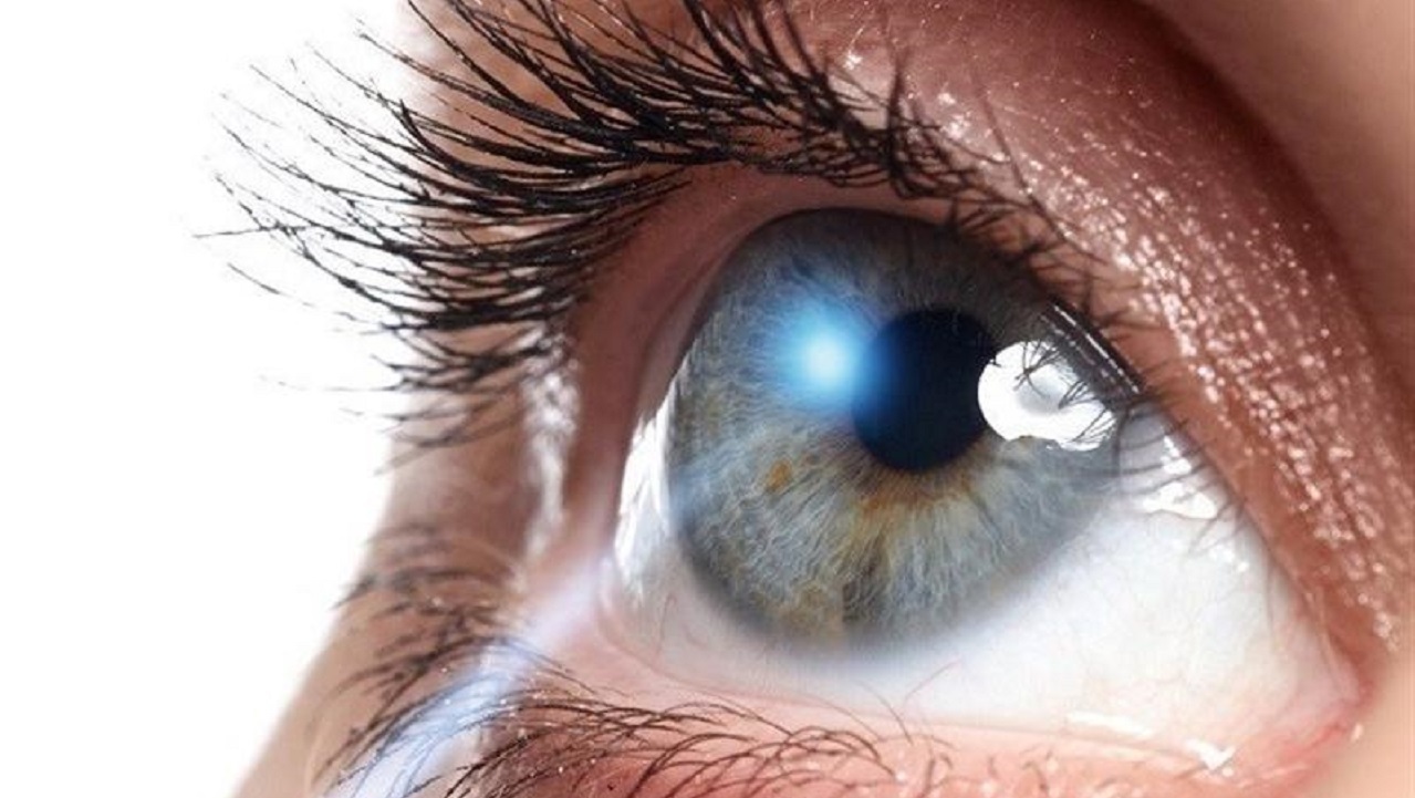 بینایی مصنوعی، دستاورد جدید فناوری برای نابینایان
