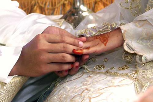 ازدواج ۱۳۱ هزار کودک در ایران طی ۵ سال گذشته