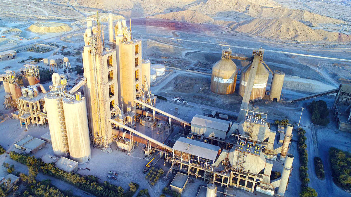 خط تولید کارخانه‌های سیمان خاک می‌خورد، قیمت غیر منطقی سیمان در ایران