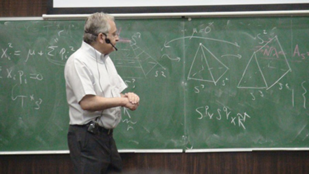 كامران وفا ، فیزیک دان گمنام ایرانی و اصلاح کننده نظریه ریسمان