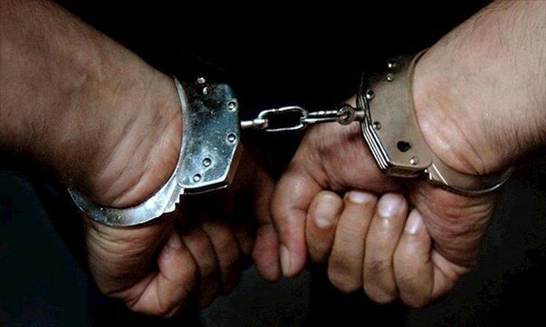 در راستای مبارزه با فساد دو نفر از کارکنان فرمانداری قدس بازداشت شدند