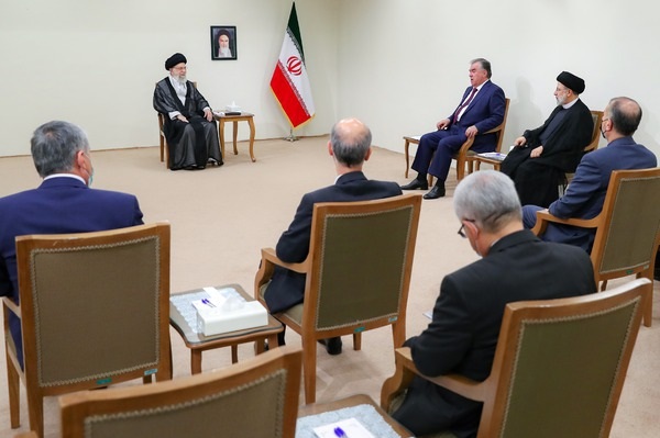 دیدار امامعلی رحمان رئیس‌جمهور تاجیکستان و هیئت همراه با رهبر معظم انقلاب