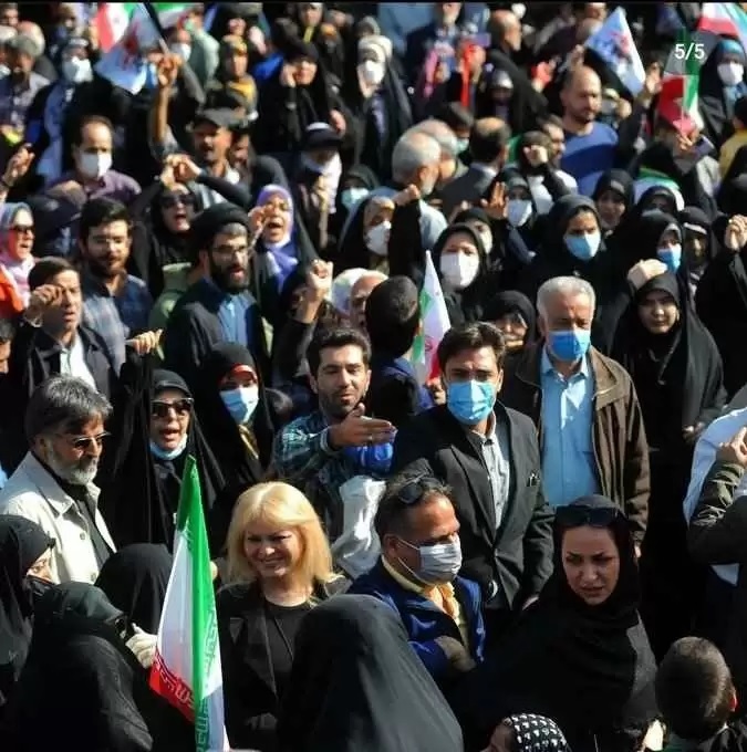 مو بلوند ۱۳ آبان، هنجارشکنی خود جوش یا نمایشی زشت از اتاقهای بدفکر؟! مو بلوند ۱۳ آبان، هنجارشکنی خود جوش یا نمایشی زشت از اتاقهای بدفکر؟!