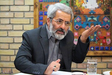 سلیمی نمین: اصول‌گرایان کمیسیون فرهنگی مجلس، افروغ را منزوی و او را از ریاست برکنار کردند