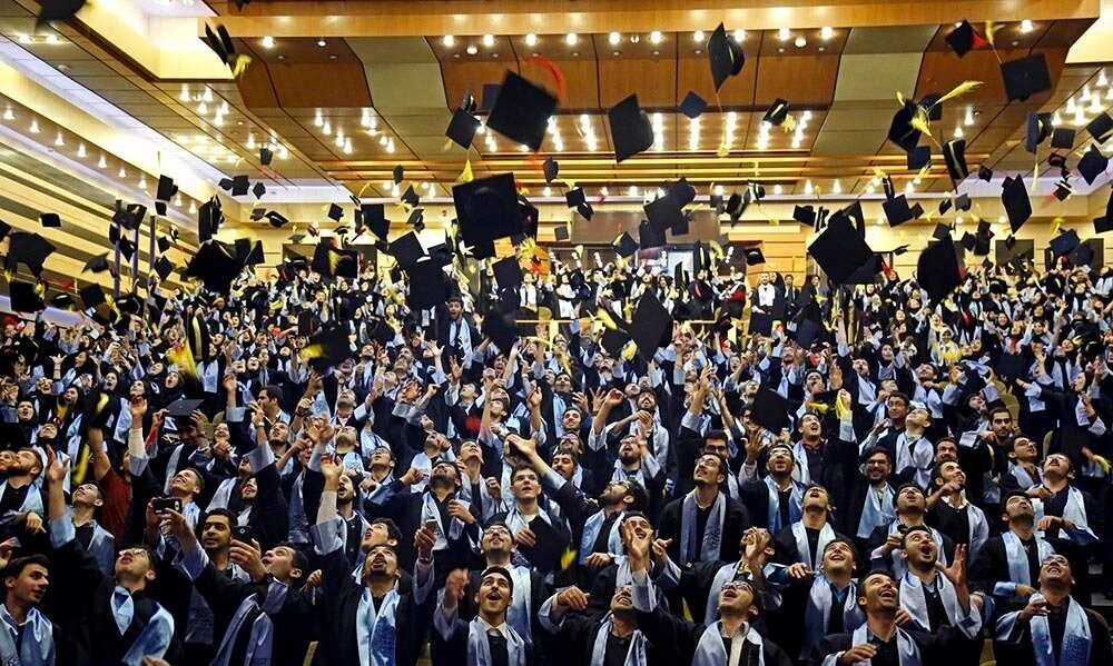 لشکر دکتر‌های بیکار؛ ۵۰۰۰ فارغ‌التحصیلان مقطع دکتری در جست‌وجوی کار + پیامد‌های واقعی سیاستگذاری‌های جزیره‌ای و شخمی