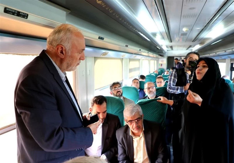 گلایه شدید مردم  از وضعیت قطار تهران ـ پیشوا در حضور استاندار تهران + راه آهن چه دفاعی از خود دارد؟