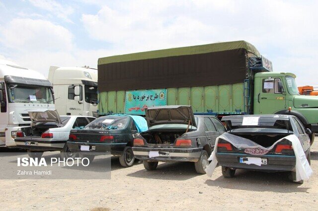 پارکینگ های مملو از خودروهای شوتی در خراسان جنوبی