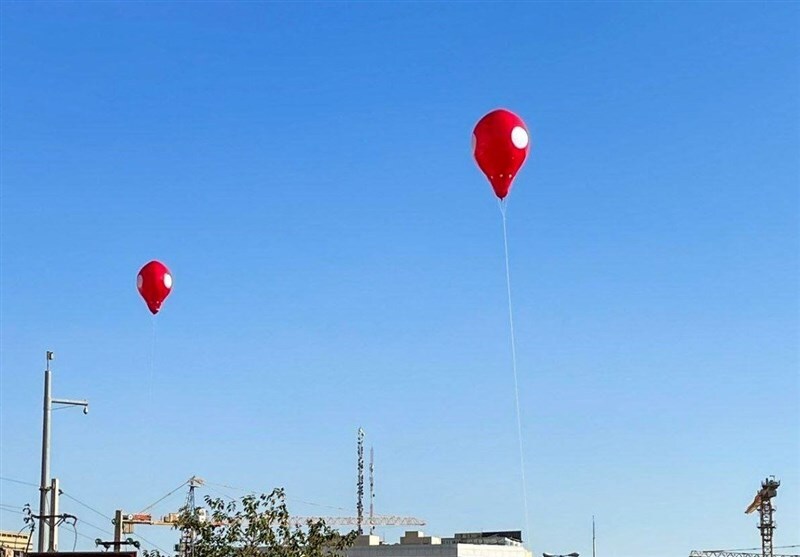 ماجرای بالن های خبرساز شهر تهران + بجای بالن هوا کردن ریز هزینه های پروژه عمرانی را بصورت ماهیانه اعلام کنید