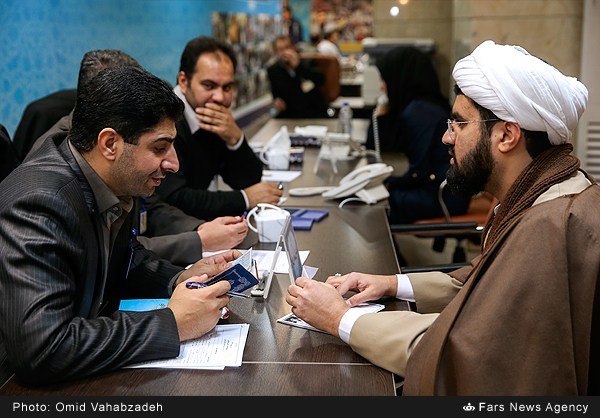 اولین روز ثبت‌نام داوطلبان انتخابات مجلس خبرگان***صفحه نخست – برگزیده ها