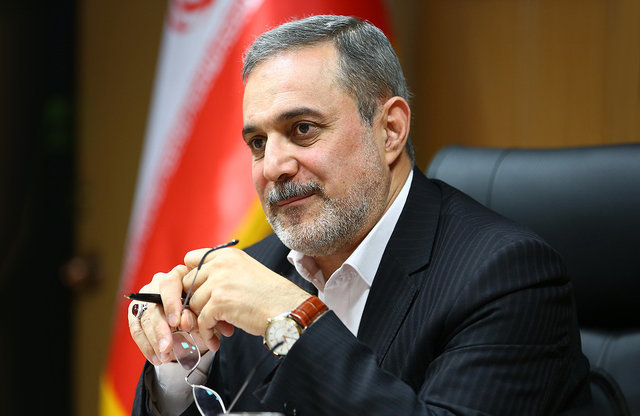 آزمون‌های ورودی مدارس صدمات جدی به دانش آموزان وارد می‌کند/ ترویج و تشویق استفاده از کتاب‌های کمک آموزشی ممنوع است