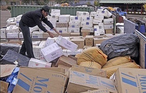 کشف محموله 6 میلیاردی قطعات خودرو در بندرعباس