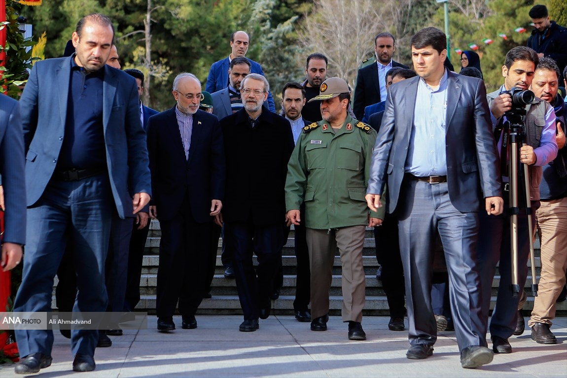 افتتاح نمایشگاه ملی دستاوردهای انقلاب افتتاح نمایشگاه ملی دستاوردهای انقلاب