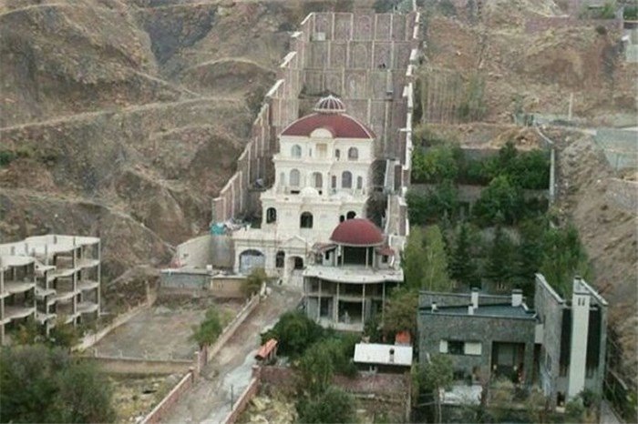 بیراه نیست لواسان را باشگاه ثروتمندان ایرانی بنامیم