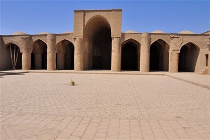 مسجد تاریخانه دامغان