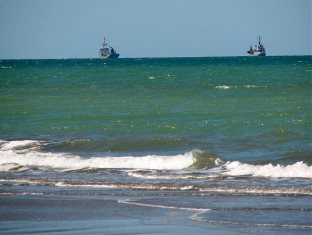 استفاده از جاذبه دریا برای توسعه گردشگری خوزستان
