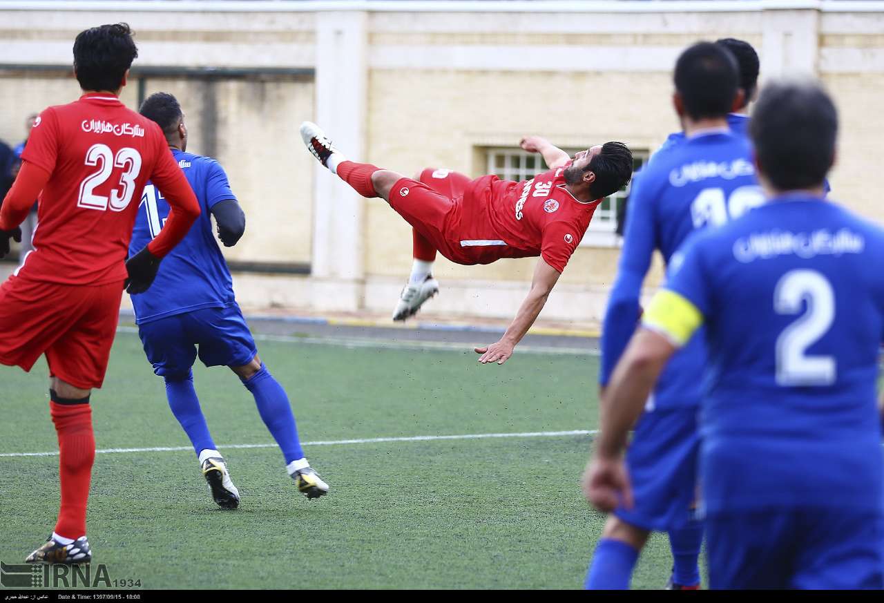 مسابقه پیشکسوتان پرسپولیس و استقلال