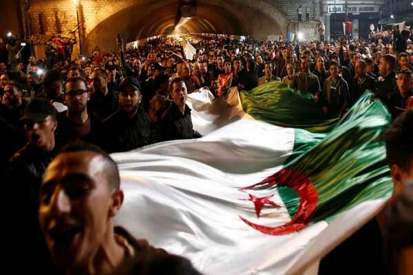 عبدالعزیز بوتفلیقه به ایستگاه پنجم نرسید