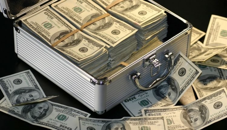 چرا کاری می‌کنیم بخش خصوصی مخفی زندگی کند یا از ایران برود؟