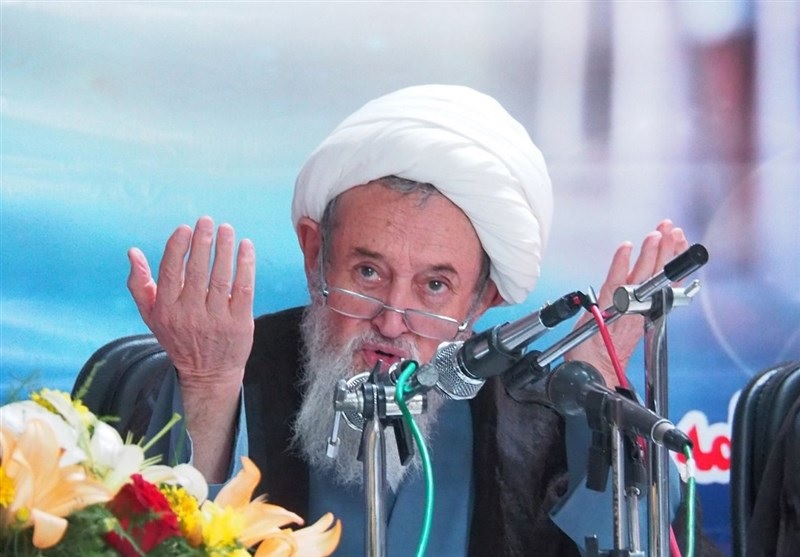 آیت‌الله طبرسی دار فانی را وداع گفت