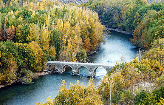 طبیعت افسونگر و تاریخ ارزشمند هوره
