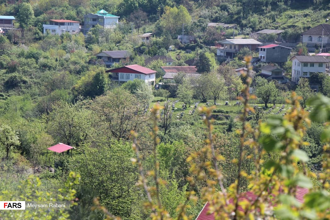 ساخت و سازهای عجیب در روستاهای آستارا