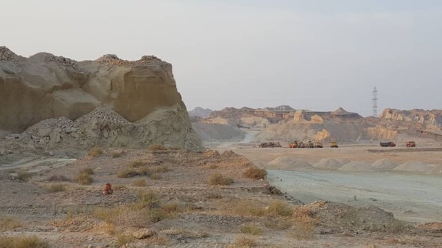شرکت‌های پتروشیمی روی محوطه‌های باستانی نجیرم لانه کردند!
