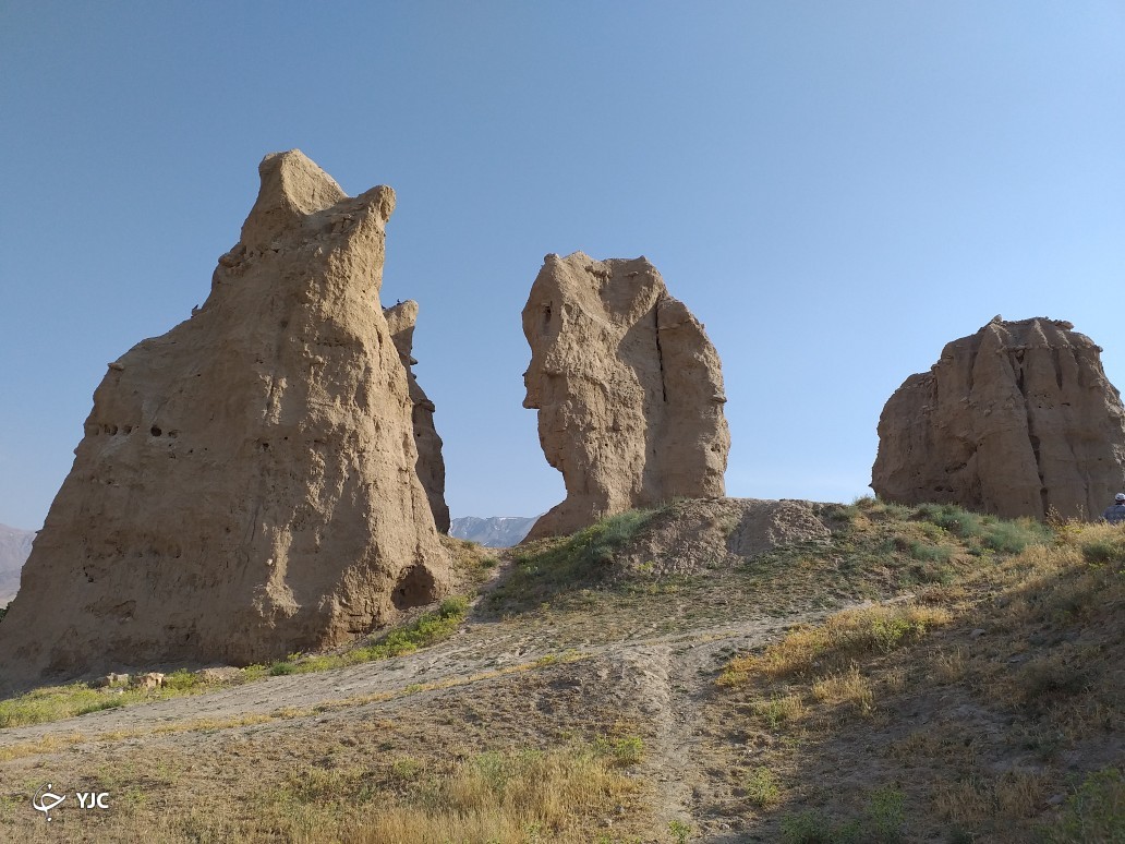 سنگینی ویرانه های تپه بابا قاسم بر دوش مسئولان