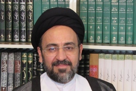 این‌جا تفرجگاه نیست، قطب بزرگ معنویت است