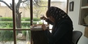 «آیرین» تنها زن قلم‌زن کردستان