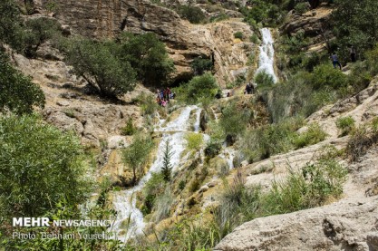 سفر به آبشار « چم چیت »