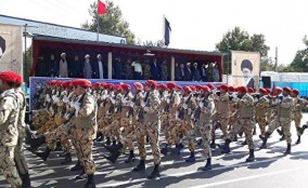 آغاز هفته دفاع مقدس با رژه نیرو‌های مسلح در قزوین