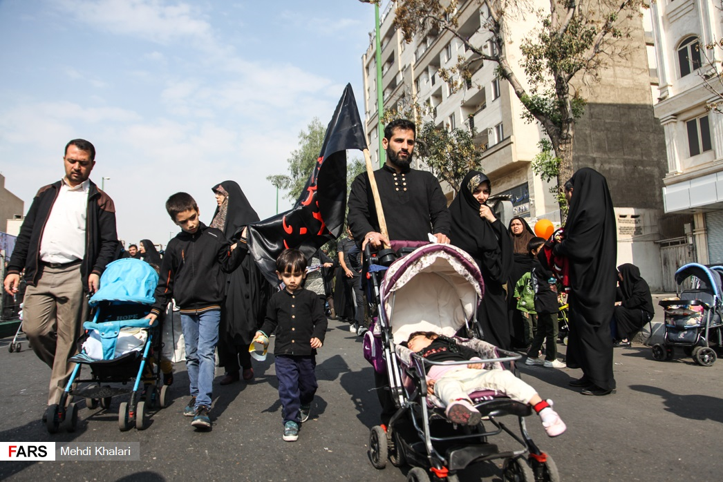 حضور شکوهمند مردم تهران در پیاده‌روی جاماندگان اربعین+عکس و فیلم