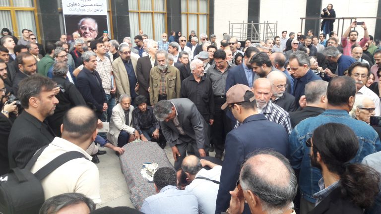 روشن‌روان: شنیده‌ام حال شجریان مساعد نیست